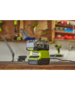 KIT CARICABATTERIE SINGOLO E BATTERIA DI RICAMBIO RYOBI "RC18120-140X" 18V 4AH