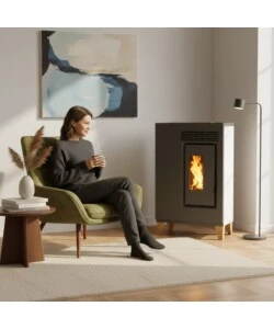 Stufa a pellet ventilata slim Caris "Fiore" con piedini bianco 5,0 kW