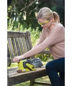 LEVIGATRICE A NASTRO A BATTERIA RYOBI "R18BS-0" 18V 76X457 MM, SOLO CORPO MACCHINA