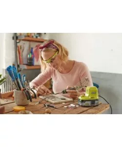 SALDATORE A BATTERIA R18SOI-0, SOLO CORPO MACCHINA BATTERIA NON INCLUSA - RYOBI
