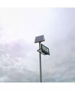 FARO LED CON PANNELLO SOLARE E TELECOMANDO 6000K, 16W
