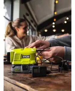 INVERTER RYOBI "RY18BI150A-0" 18V, 230V-150W SOLO CORPO MACCHINA