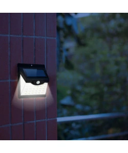 LANTERNA SOLARE LED CON SENSORE DI MOVIMENTO E CREPUSCOLARE - 40 LED
