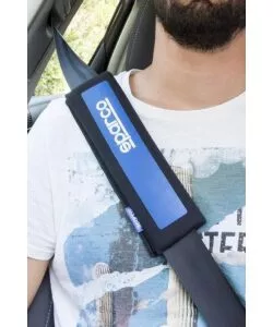 SET COPRIVOLANTE E PASSACINTURA SPARCO COLORE NERO E BLU