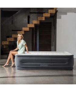 MATERASSO MATRIMONIALE AUTOGONFIANTE INTEX "AIRBED DURA-BEAM COMFORT-PLUSH HIGH-RISE" COLORE GRIGIO CHIARO E POMPA INTEGRATA, 152X203X56 CM - COD. 64418ND