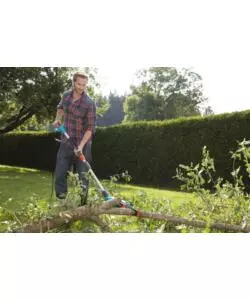 POTATORE A CATENA TELESCOPICO ELETTRICO GARDENA "TCS 720/20" BARRA 20 CM 720 W