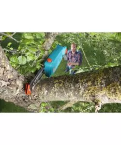 POTATORE A CATENA TELESCOPICO ELETTRICO GARDENA "TCS 720/20" BARRA 20 CM 720 W