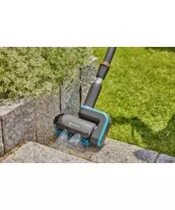 SPAZZOLA MULTIFUNZIONE A BATTERIA GARDENA "AQUABRUSH UNIVERSAL" 18V 2,5AH