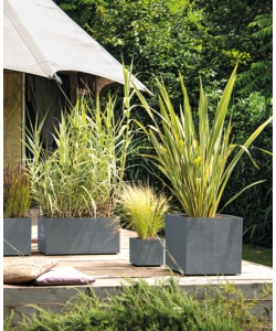 FIORIERA DA ESTERNO DEROMA "MILLENIUM" RETTANGOLARE IN RESINA COLORE ANTRACITE, 99X37X39 CM