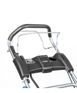 TAGLIAERBA A SCOPPIO TRAZIONATO HYUNDAI "65831" TAGLIO 56 CM 224 CC - AVVIAMENTO ELETTRICO