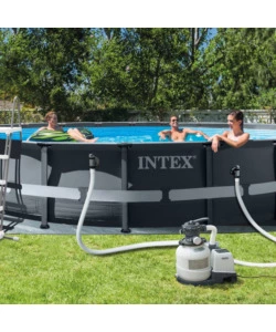 PISCINA FUORI TERRA CON STRUTTURA RETTANGOLARE INTEX "ULTRA XTR FRAME" POMPA A SABBIA ANTRACITE 610X122 CM - COD. 26334NP