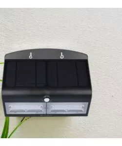 LAMPADA LED SOLARE A MURO DA ESTERNO VTAC NERO 4000K