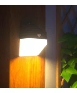APPLIQUE LED DA ESTERNO VTAC NERO CON SENSORE 4000K