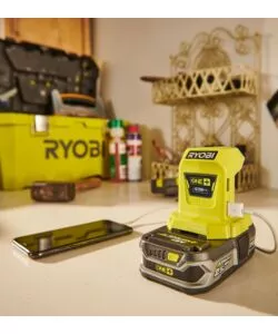 ADATTATORE A BATTERIA CON USB RYOBI "R18USB-0" SOLO CORPO MACCHINA 18 V