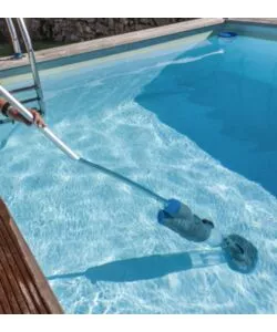 PULITORE A BATTERIA AUTONOMO PER PISCINE GRE "VCB50P" 30W