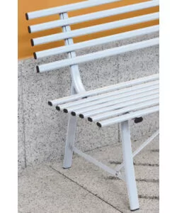 PANCHINA DA ESTERNO SOLARIA "GALLIPOLI" IN FERRO AVORIO 3 POSTI 150X57X76 CM