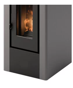 STUFA A PELLET FREEPOINT "PIKO 6" TITANIO 5,5 KW