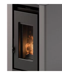 STUFA A PELLET FREEPOINT "PIKO 6" TITANIO 5,5 KW
