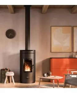 STUFA A LEGNA ERMETICA VENTILATA FREEPOINT "EOS 9 WOOD AIR T2" NERO 9 KW