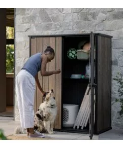 PORTATTREZZI MULTIUSO KETER "VERTICAL SHED" IN RESINA EFFETTO LEGNO 140X73,6X170 CM