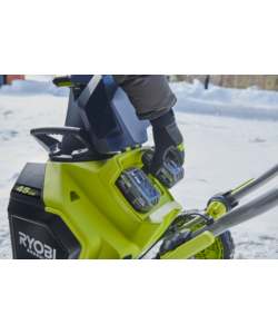 Spazzaneve a batteria Ryobi "RY18STX45A-240" 2 batterie 18V 4.0Ah e caricabatterie