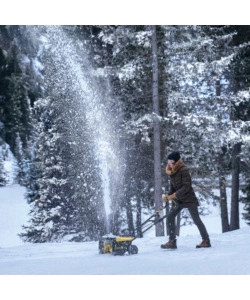 Spazzaneve a batteria Stanley Fatmax "SCSNP460R2-QW" 2 batterie 20V 6Ah e caricabatterie