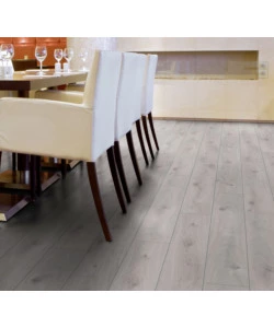 Pavimento laminato rovere bianco Kimono "Amazone" 10 mm ac5 1,3 m²