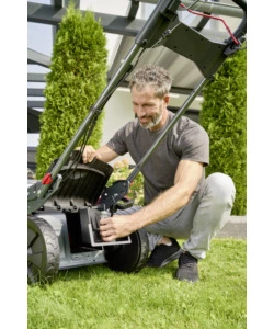 TAGLIAERBA A BATTERIA AL-KO "46.6 LI SP" TAGLIO 46 CM 2 BATTERIE 18V 2,5AH E 5AH E CARICABATTERIE