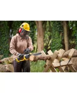 MOTOSEGA A BATTERIA STANLEY FATMAX BARRA 30 CM 18V, SOLO CORPO MACCHINA