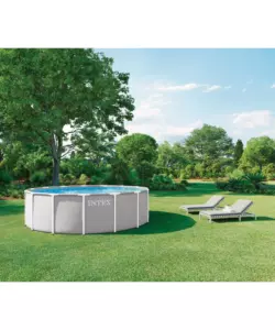 PISCINA FUORI TERRA CON STRUTTURA ROTONDA INTEX "PRISMA FRAME" CON POMPA FILTRO, SCALETTA, TELO BASE E TELO DI COPERTURA GRIGIO CHIARO 457X457X122 CM - COD. 26726ND