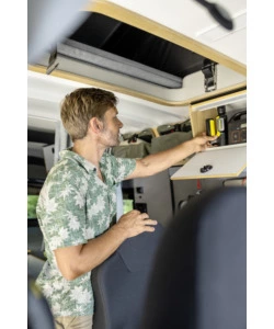 Idropulitrice a batteria a freddo portatile Karcher "OC Handheld Compact" 15 bar 150 l/h 5V