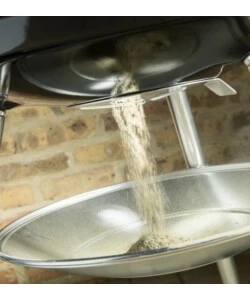 Barbecue a carbone Weber "Compact Kettle" con griglia 57 cm