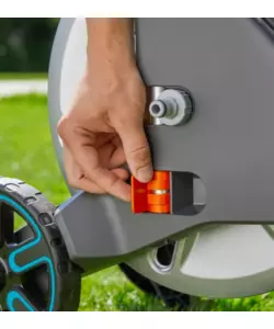 Carrello avvolgitubo manuale Gardena "Clever Roll M Metal" in metallo 60 mt