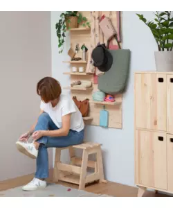 Sgabello con scaletta pieghevole