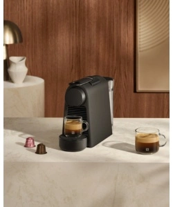 Macchina da caffè automatica DeLonghi "Essenza mini" nero 1370W