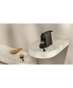 Macchina da caffè automatica DeLonghi "Essenza mini" nero 1370W
