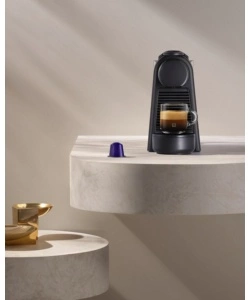 Macchina da caffè automatica DeLonghi "Essenza mini" nero 1370W